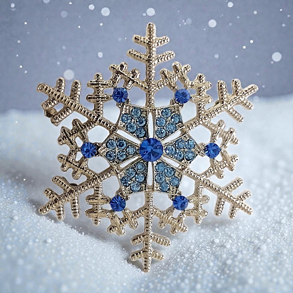 Icy Snowflake Pin Brooch Pendant Star Blue Rhinestone Crystal Winter Silver Tone - Picture 13 of 16